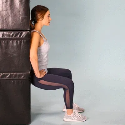 400x400_9964_Why_a_Wall_is_the_Perfect_Workout_Equipment_Wall_Sit_Clam