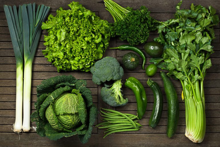 How Leafy Greens Supercharge Your Brain and Energy Levels: The Science Behind the Power